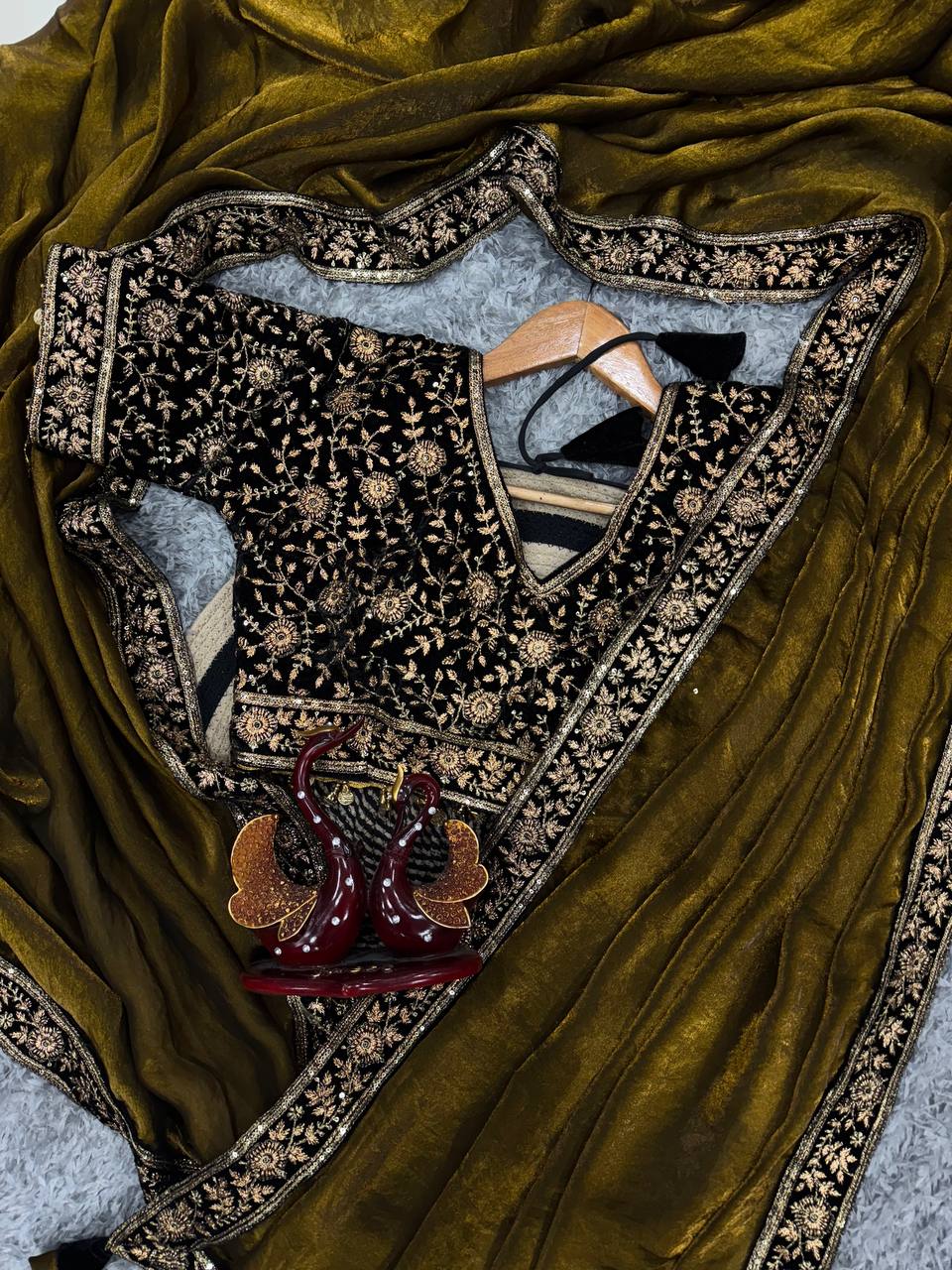 Women's Luxe Olive-Gold Silk Saree with Heavily Embellished Blouse & Border – Ideal for Evening, Wedding & Reception Wear - Image 5