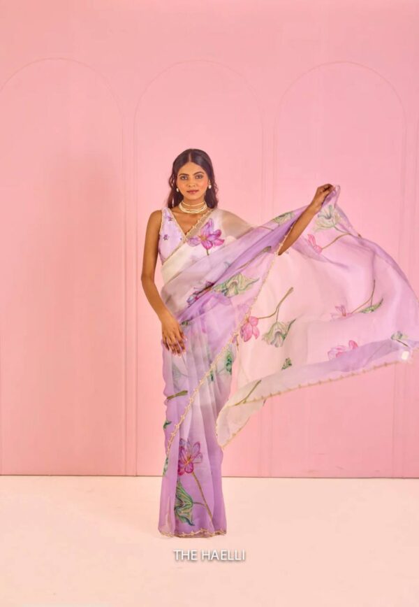 Women's Exquisite Lavender & White Organza Saree with Hand-Painted Lotus Floral Motifs & Gold Embellished Border – Complete with Matching Printed Blouse for Festive & Special Occasions - Image 3