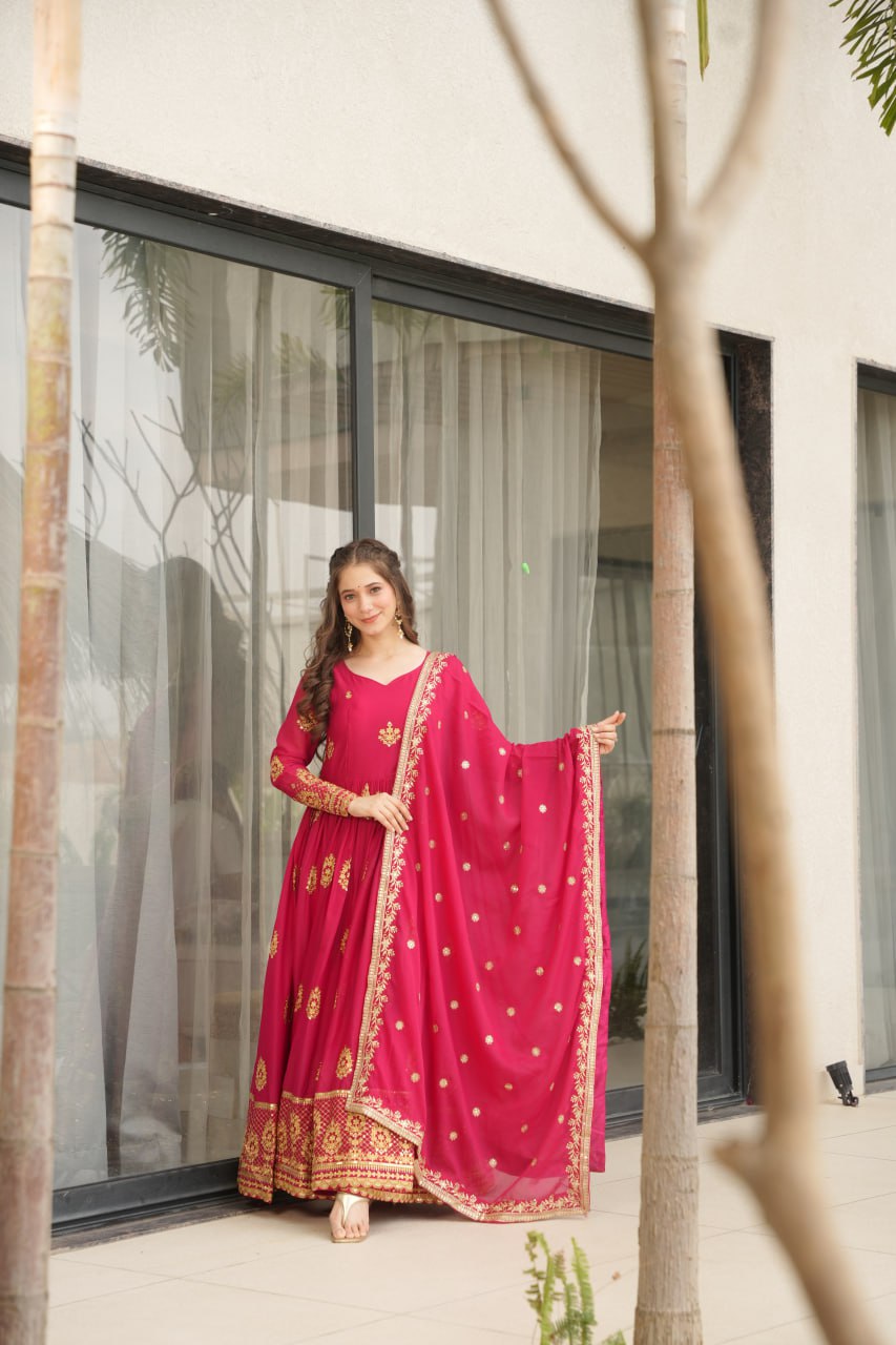 Women's Cotton Embroidered Anarkali Gown With Dupatta Set - Image 4